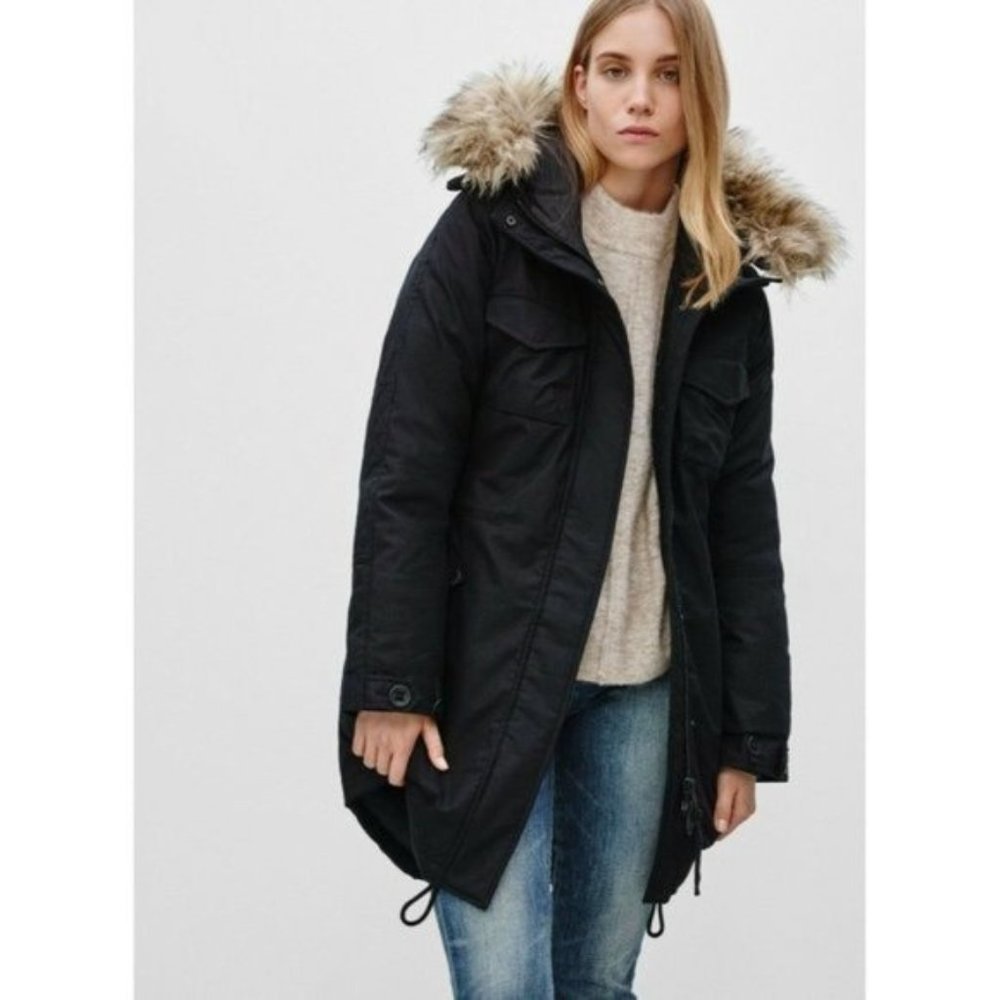 Aritzia Community Paradigm Down and Feather Filled Parka Warm Winter Coat